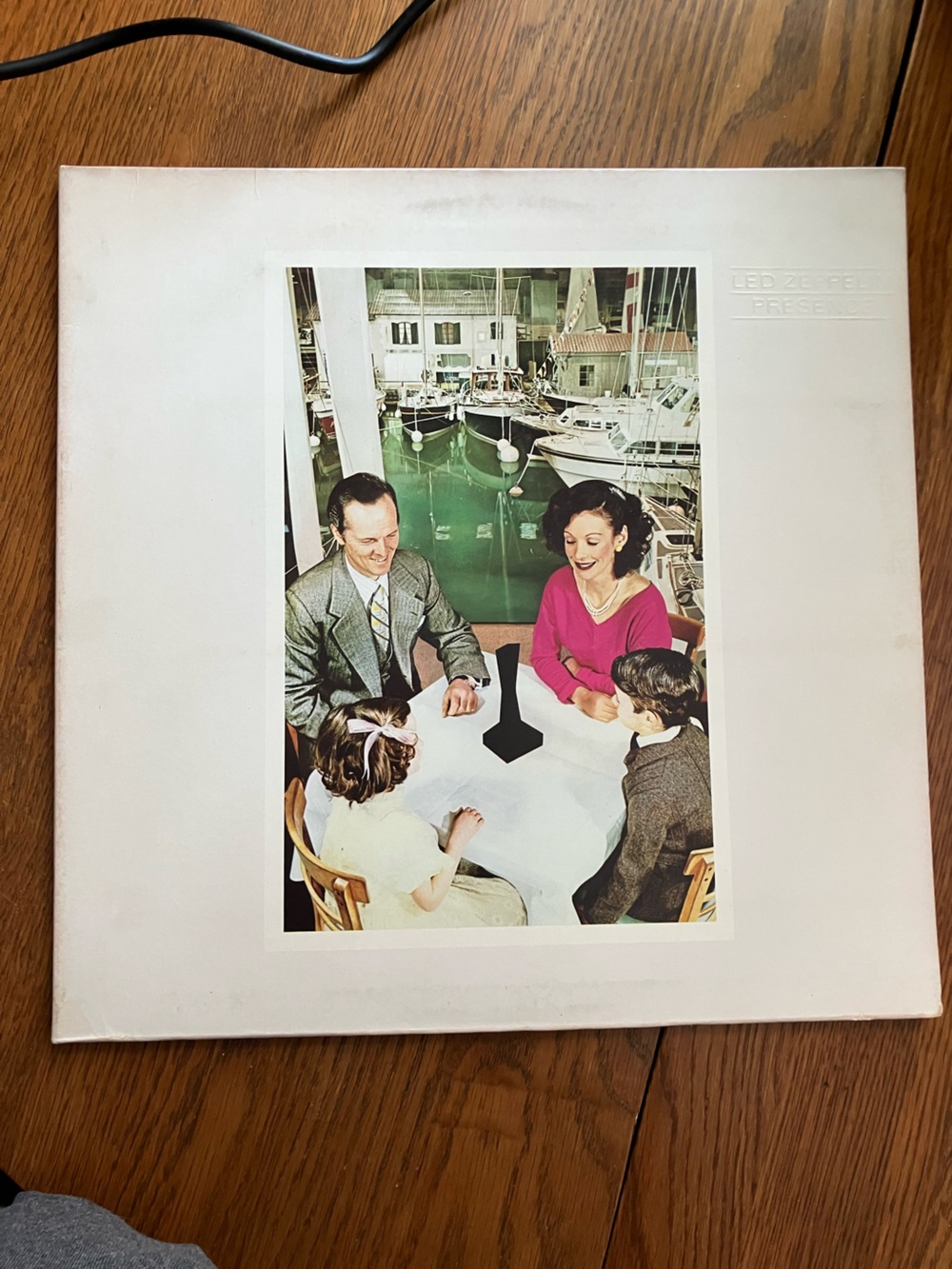 Vintage 1976 Led Zeppelin “Presence” VG+/EX First Pressing Vinyl